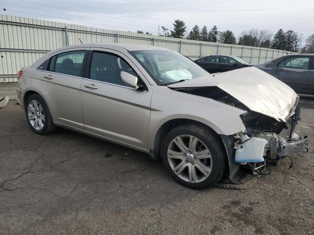 Photo 4 from auction – 2013 CHRYSLER 200 LX with VIN 1C3CCBAB6DN697820