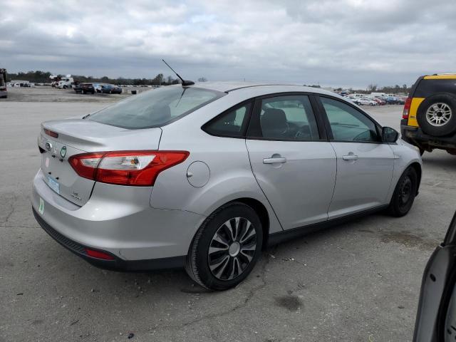 Photo 3 from auction – 2012 FORD FOCUS SE with VIN 1FAHP3F23CL390769