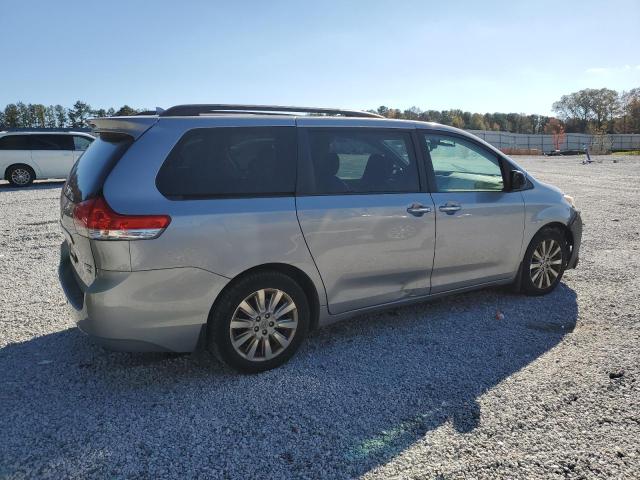 Photo 3 from auction – 2012 TOYOTA SIENNA XLE with VIN 5TDDK3DC3CS046540