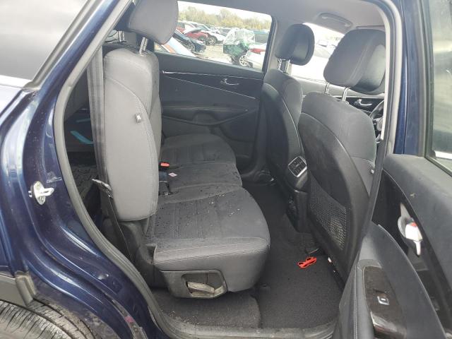 Photo 11 from auction – 2016 KIA SORENTO LX with VIN 5XYPG4A33GG045108