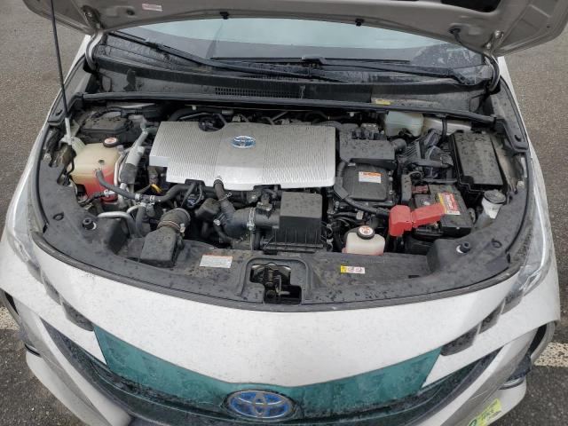 Photo 11 from auction – 2017 TOYOTA PRIUS PRIM with VIN JTDKARFP5H3045279