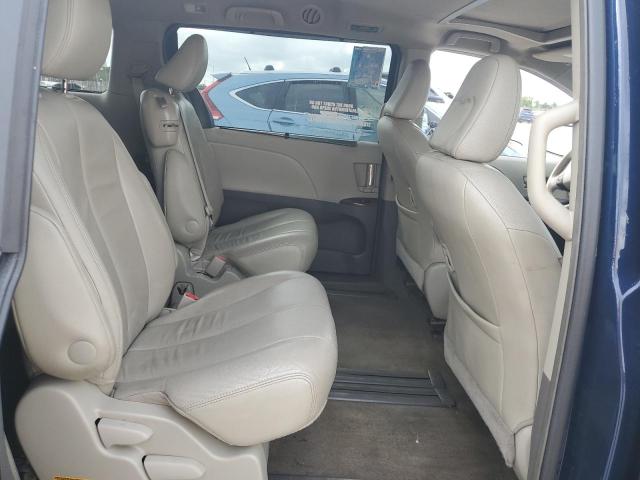 Photo 11 from auction – 2013 TOYOTA SIENNA XLE with VIN 5TDYK3DC3DS363852