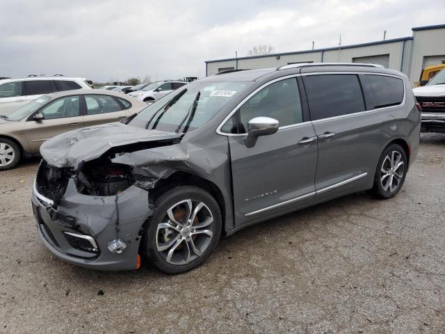 CHRYSLER PACIFICA P 2022 with VIN 2C4RC1PG4NR135809 - Photo from auction