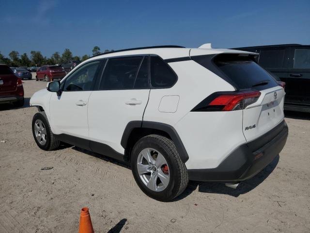 Photo 2 from auction – 2019 TOYOTA RAV4 XLE with VIN JTMW1RFVXKD034120