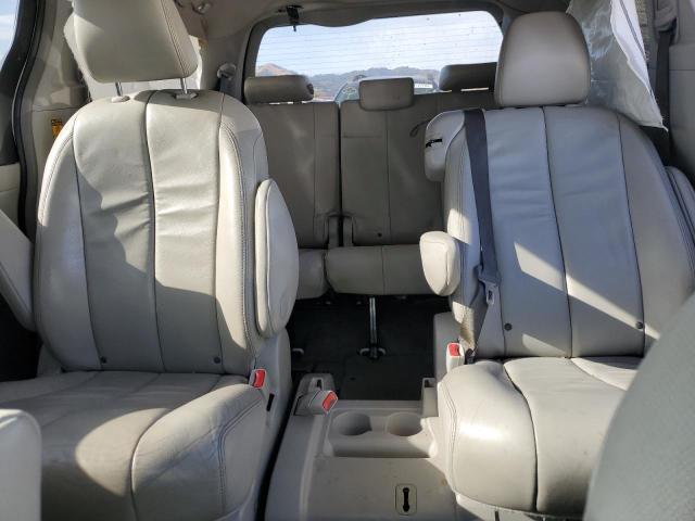 Photo 10 from auction – 2014 TOYOTA SIENNA XLE with VIN 5TDYK3DC0ES467281