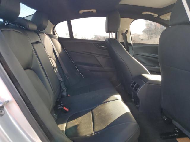 Photo 10 from auction – 2017 JAGUAR XE with VIN SAJAR4BG9HA947587