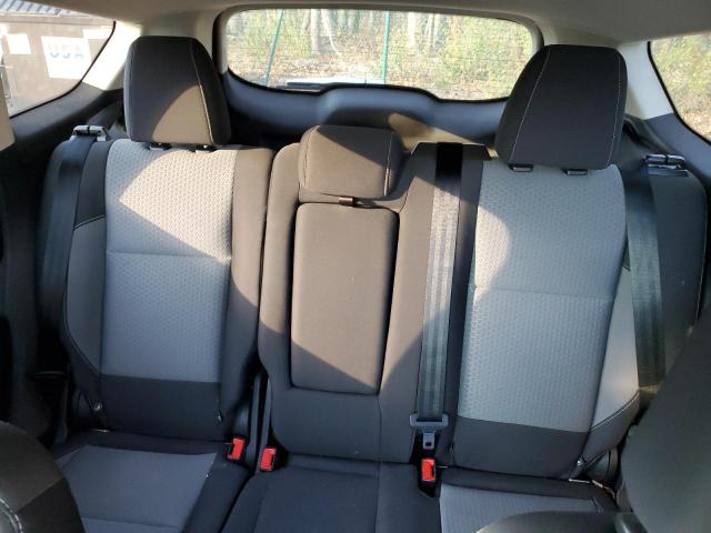 Photo 10 from auction – 2018 FORD ESCAPE SE with VIN 1FMCU9GD6JUD06317