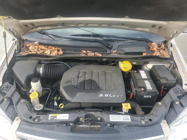 Photo 12 from auction – 2014 CHRYSLER TOWN & COU with VIN 2C4RC1GG4ER188977