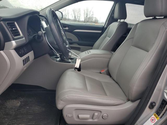 Photo 7 from auction – 2018 TOYOTA HIGHLANDER with VIN 5TDJZRFH8JS556048