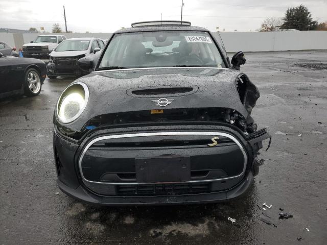 Photo 5 from auction – 2024 MINI COOPER SE with VIN WMW13DJ07R2V84980