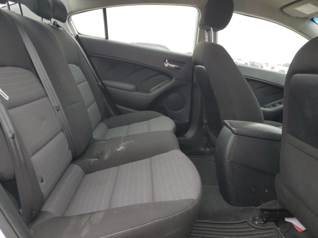 Photo 10 from auction – 2017 KIA FORTE LX with VIN 3KPFL4A78HE103822