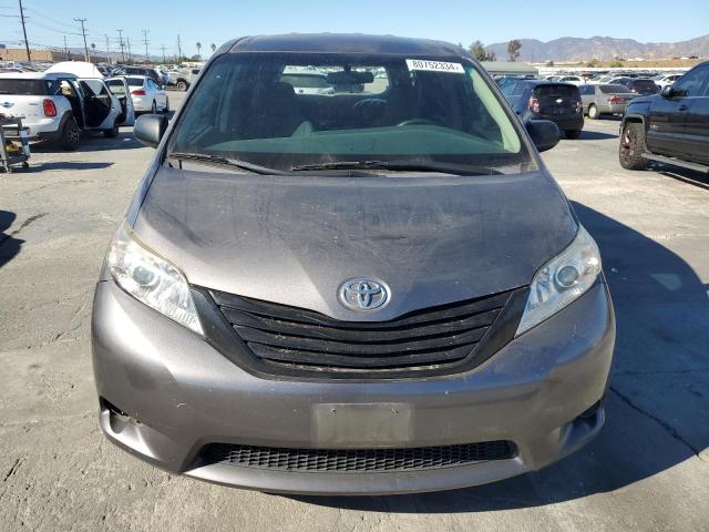 Photo 5 from auction – 2017 TOYOTA SIENNA with VIN 5TDZZ3DC8HS858666