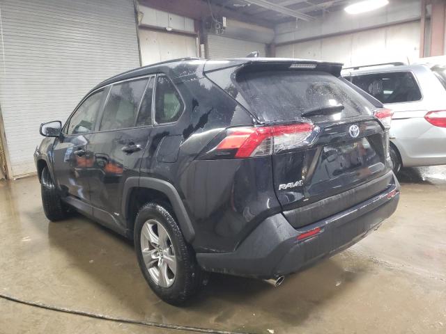 Photo 2 from auction – 2022 TOYOTA RAV4 LE with VIN JTMLWRFVXND141614