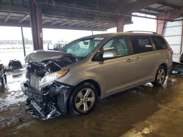 TOYOTA SIENNA LE 2015 with VIN 5TDKK3DC6FS580286 - Photo from auction