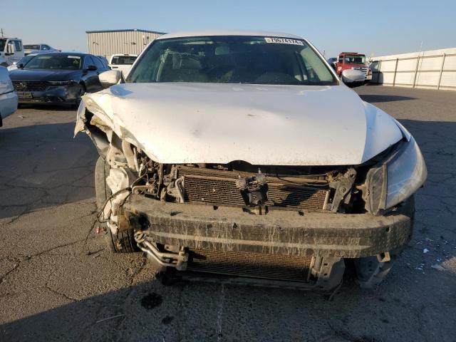 Фото 5 с аукциона – 2015 VOLKSWAGEN PASSAT S с VIN 1VWAT7A33FC030482
