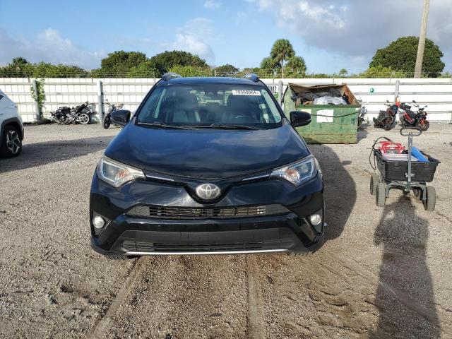 Photo 5 from auction – 2018 TOYOTA RAV4 ADVEN with VIN 2T3RFREV3JW776201