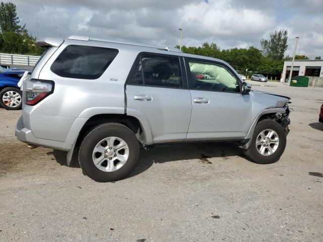 Photo 3 from auction – 2017 TOYOTA 4RUNNER SR with VIN JTEZU5JR2H5152281
