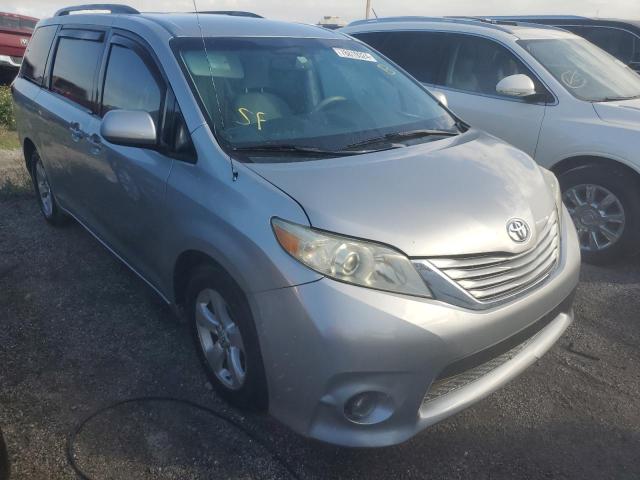Photo 4 from auction – 2014 TOYOTA SIENNA LE with VIN 5TDKK3DC1ES449832