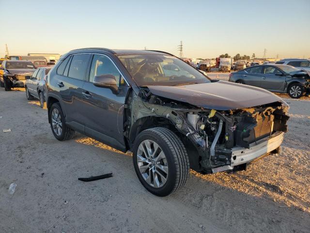 Photo 4 from auction – 2019 TOYOTA RAV4 XLE P with VIN 2T3C1RFVXKC008477