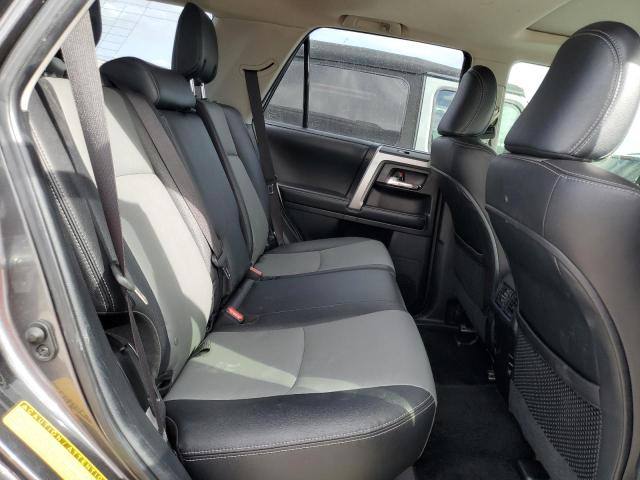 Photo 11 from auction – 2018 TOYOTA 4RUNNER SR with VIN JTEBU5JR5J5588355