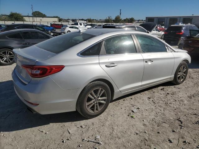 Photo 3 from auction – 2015 HYUNDAI SONATA SE with VIN 5NPE24AF7FH019537