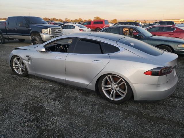 Photo 2 from auction – 2013 TESLA MODEL S with VIN 5YJSA1CG8DFP04958