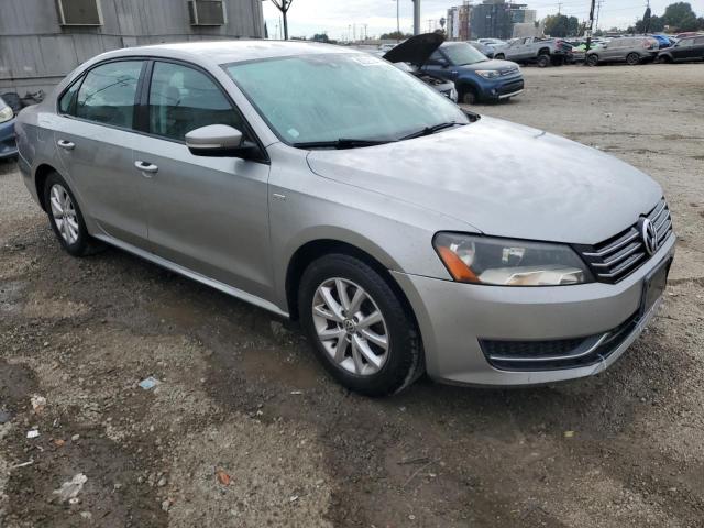 Photo 4 from auction – 2014 VOLKSWAGEN PASSAT S with VIN 1VWAT7A32EC090753