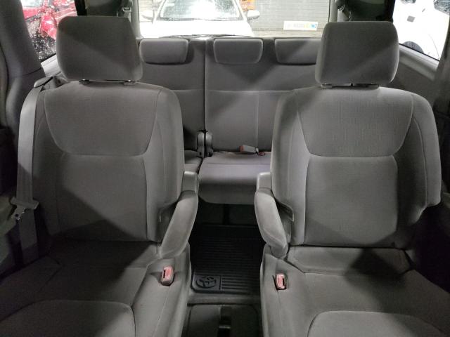 Photo 10 from auction – 2004 TOYOTA SIENNA CE with VIN 5TDZA23C24S043523