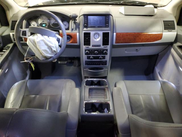 Photo 8 from auction – 2008 CHRYSLER TOWN & COU with VIN 2A8HR54P58R738741