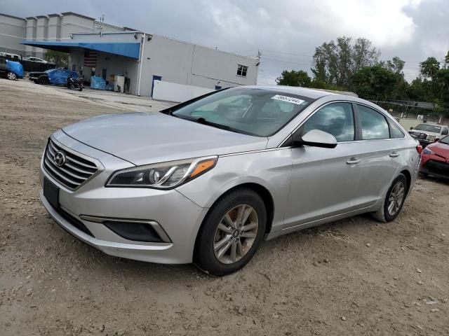 HYUNDAI SONATA SE 2016 with VIN 5NPE24AF3GH353193 - Photo from auction
