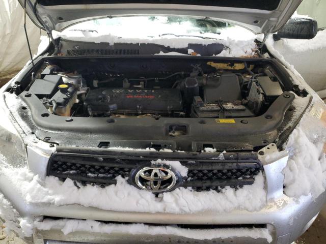 Photo 12 from auction – 2006 TOYOTA RAV4 with VIN JTMBD33V366006435