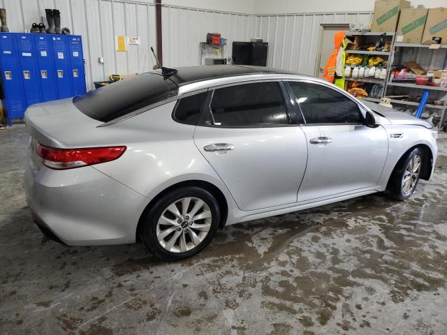 Photo 3 from auction – 2016 KIA OPTIMA EX with VIN 5XXGU4L31GG055615