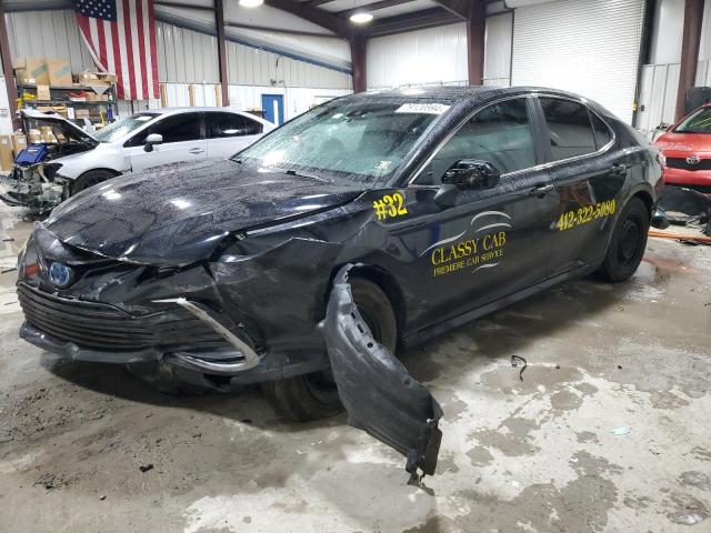 TOYOTA CAMRY LE 2022 with VIN 4T1C31AK6NU574981 - Photo from auction