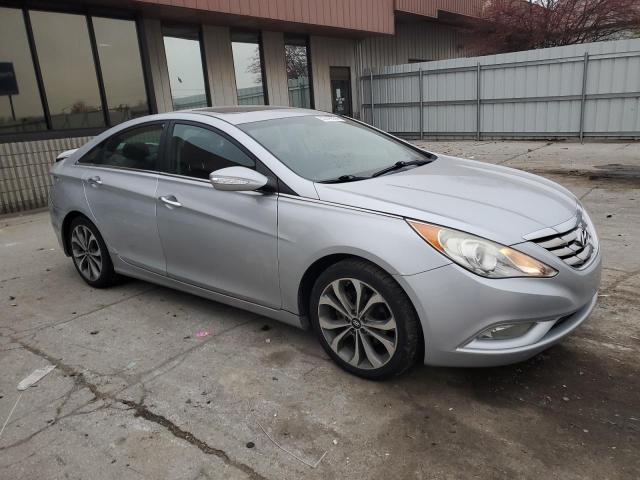 Photo 4 from auction – 2013 HYUNDAI SONATA SE with VIN 5NPEC4ABXDH652900