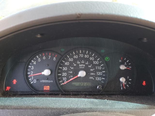 Photo 9 from auction – 2004 KIA SORENTO EX with VIN KNDJC733445281304