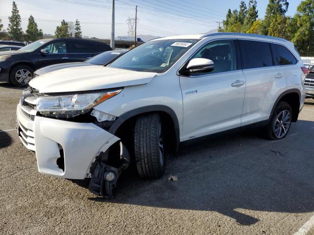 TOYOTA HIGHLANDER 2019 with VIN 5TDJGRFH8KS067544 - Photo from auction