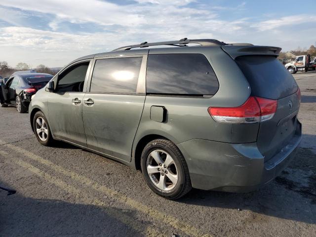 Photo 2 from auction – 2013 TOYOTA SIENNA LE with VIN 5TDKK3DC5DS382117