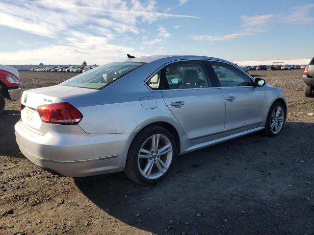 Photo 3 from auction – 2012 VOLKSWAGEN PASSAT SEL with VIN 1VWCN7A32CC081034