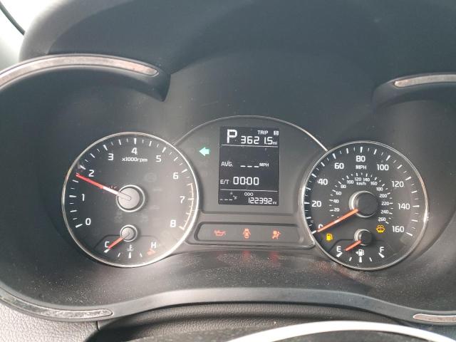 Photo 9 from auction – 2018 KIA FORTE LX with VIN 3KPFK4A74JE220290