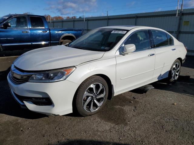 HONDA ACCORD EXL 2017 with VIN 1HGCR3F84HA043460 - Photo from auction