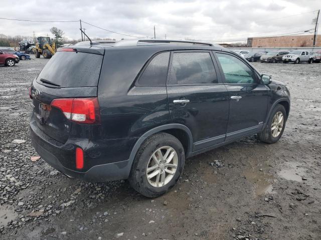 Photo 3 from auction – 2015 KIA SORENTO LX with VIN 5XYKTDA79FG627088