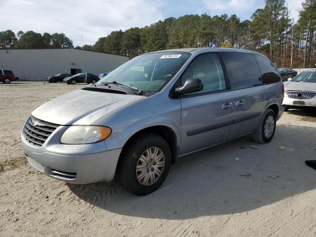 CHRYSLER TOWN & COU 2005 with VIN 1C4GP45RX5B388133 - Photo from auction