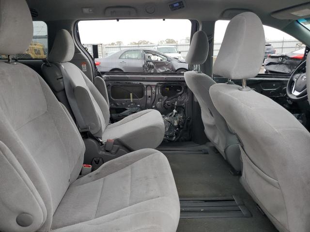 Photo 11 from auction – 2015 TOYOTA SIENNA LE with VIN 5TDKK3DC4FS540398