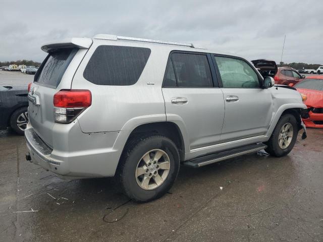 Photo 3 from auction – 2011 TOYOTA 4RUNNER SR with VIN JTEBU5JRXB5040188