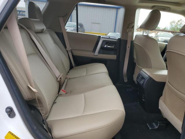 Photo 11 from auction – 2018 TOYOTA 4RUNNER SR with VIN JTEBU5JR7J5483087