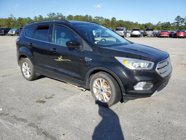 صورة رقم 4 من المزاد - 2017 FORD ESCAPE SE مع VIN 1FMCU0GD2HUB66059
