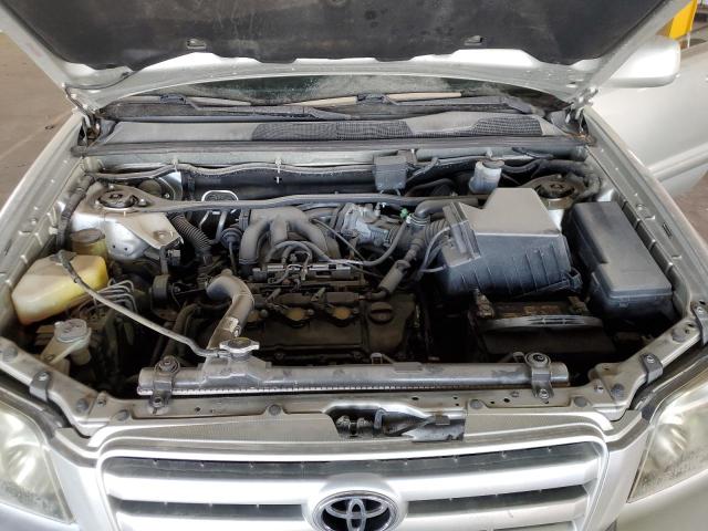 Photo 12 from auction – 2005 TOYOTA HIGHLANDER with VIN JTEEP21A250121779