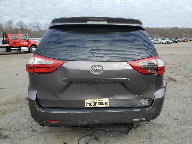 Photo 6 from auction – 2015 TOYOTA SIENNA XLE with VIN 5TDDK3DC6FS112776