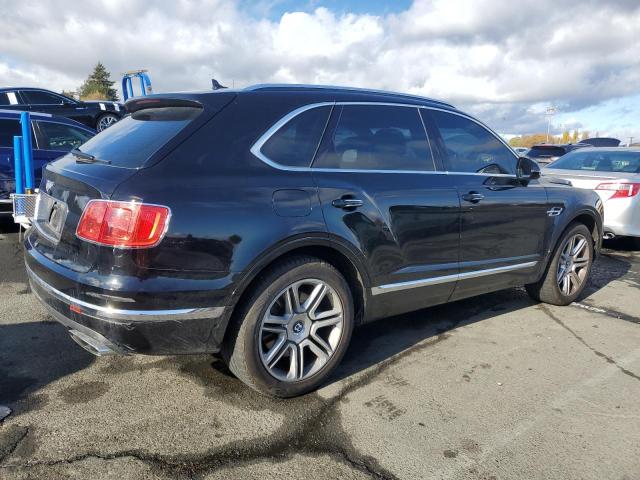 Photo 3 from auction – 2018 BENTLEY BENTAYGA with VIN SJAAC4ZV8JC019477