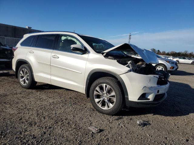 Photo 4 from auction – 2015 TOYOTA HIGHLANDER with VIN 5TDJKRFH9FS107666